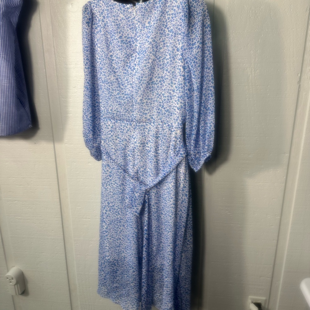 DKNY Blue and White Dress Size 10 EUC - Picture 5 of 8